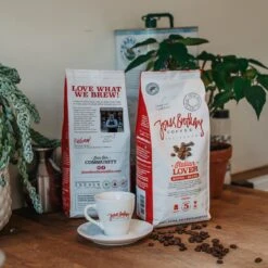 Jones Brothers Coffee Koffiebonen Italian Lover – 6 X 500 Gram 9 Jones Brothers Coffee Koffiebonen Italian Lover – 6 X 500 Gram -Koffie Verkoop Winkel 1200x1200 196